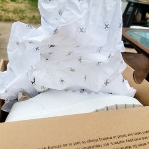 NWT  DR Martin  Dante shoes women's 6 men's 7